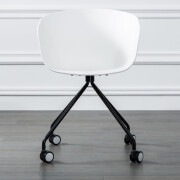 Russell-Maden Chair02