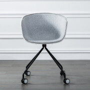 Russell-Maden_Chair04